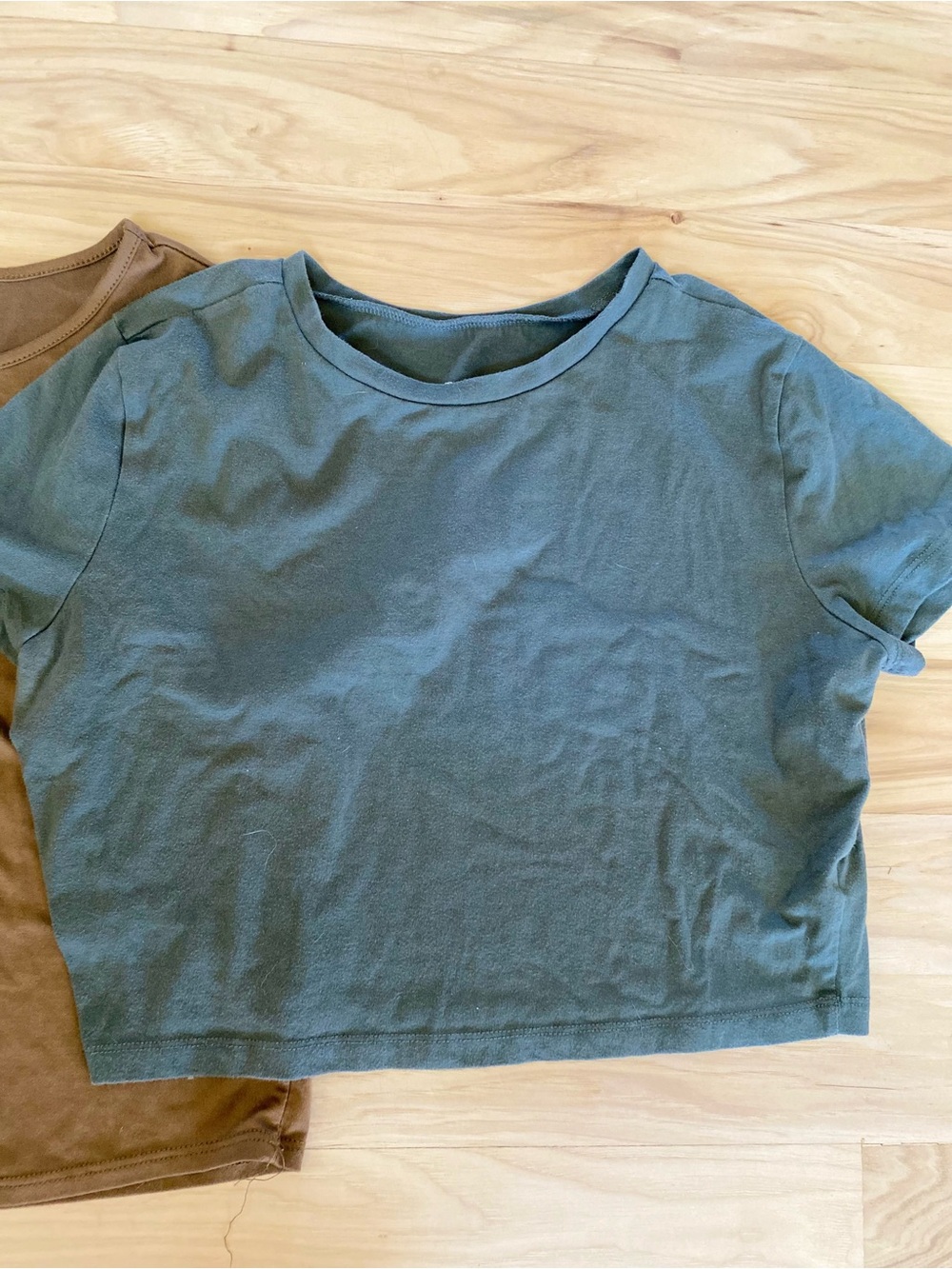 Cropped T-Shirts Lot of 3 Shirts Medium Cropped Tees Wild Fable Powerchill - Picture 6 of 10